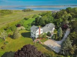 Water Views & Private Tennis Court