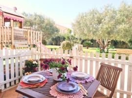 Villa Calipso - Appartamento in Villa con giardino e wi-fi, отель в городе Ovile la Marinella