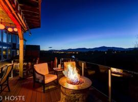 *H* 5BR Home Getaway w/HOT TUB **, hotel v destinaci Pikeview