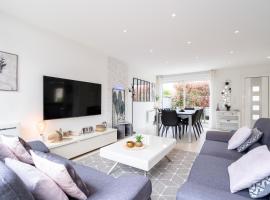 Dream Factory House - Disneyland Paris - 8 Pax WIFI PARKING, Hotel in Montévrain