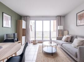 Luxueux Appartement à La Défense, apartman u gradu 'Courbevoie'
