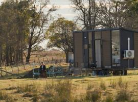 Little Argyle Tiny House, pet-friendly hotel in Coonabarabran