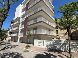 NEW RESIDENCE R1 - AGENZIA COCAL, self-catering accommodation sa Caorle