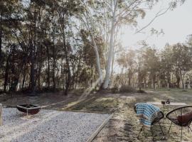 Noosa Tiny Home, glamping site in Ringtail Creek