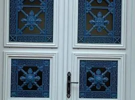 Les Portes Bleues