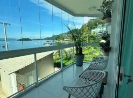 Praia Grande, Angra dos Reis