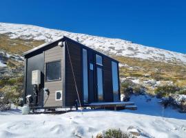 Lake Stella 4 - Stella Basin, glamping site in Mt Lyford