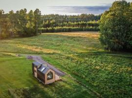 Bostebacken Gard Tiny House, glamping site in Eckerud