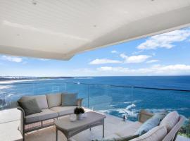 Monash Beach House - Oceanfront, holiday home in Deewhy