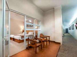 Moon BnB, hotel in Denpasar