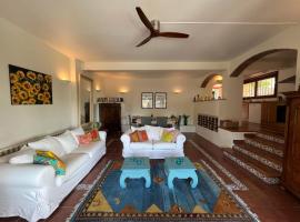 Casa preciosa planta baja, Torre Vella, hotel a l'Estartit