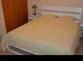 شقة مع اطلالة رائعة على البحر