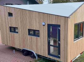 Tiny Haus Blanker Hans auf dem Campingplatz Strandgut, hotel v destinácii Cuxhaven