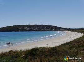 The Beach Escape, kotedžas mieste Primrose Sands