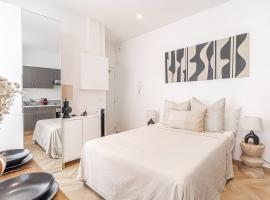 Nice Studio Close To Monaco, hotel in Beausoleil