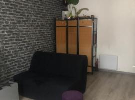 Appartement de la fontaine, hotelli kohteessa Bry-sur-Marne