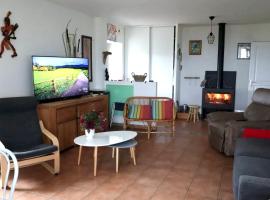 Maison de 3 chambres avec jardin amenage et wifi a Castelnau Montratier, hotel i Castelnau-Montratier