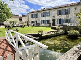 Petit Moulin De Veillard, дом для отпуска в городе Bourg-Charente