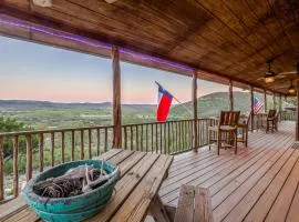 Hilltop Concan Cabin with Garner State Park Views!