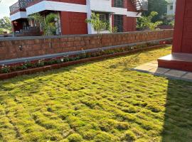 1 BHK Flat With private lawn, hotel in Mahabaleshwar
