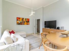 Apart T3 com piscina tenis ginasio e parq infant, ξενοδοχείο στη Λισαβόνα