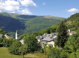 Maison à la montagne, hotel in Sem