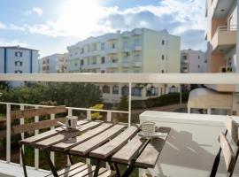 BLife Allya private rooms: Faro'da bir otel