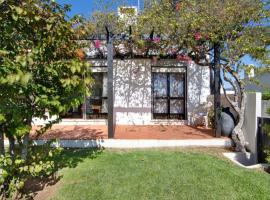 Casa Mila by Sunnyway, Villa in Olhos de Água