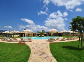 Le Anfore Hotel – hotel w mieście Villasimius