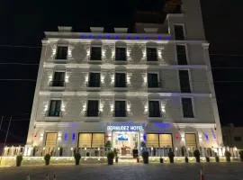 Petra Bermudez Hotel