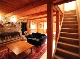 Atmospheric, original stone chalet in Meribel