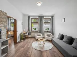 Wupper Home II, Top Lage Ideal für Geschäftsleute, Monteure, Familien, 3 Zimmer, Flachbild-TV