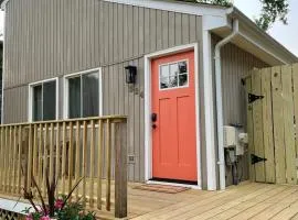 London Towne Bungalow Wloft - Walk To The Beach!