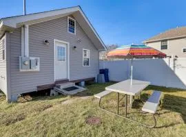 Charming Old Lyme Cottage, Steps to Private Beach!