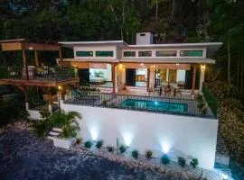 SWAR Villa - Stunning Ocean View Home