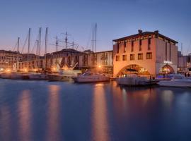 NH Collection Genova Marina, hotell i Genua