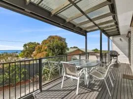 Sea Breeze filled Home by Portarlington Pier