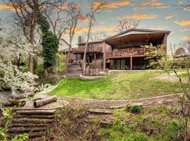 Alpine Bliss Entire Mountain Haus, holiday home in Ogden