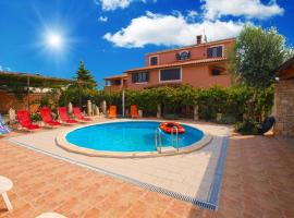 Ferienhaus mit Privatpool für 16 Personen ca 245 qm in Pula-Fondole, Istrien Istrische Riviera, holiday home in Štinjan