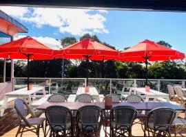 Bridport Bay Inn