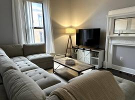 Cozy Downtown Oasis, hotel with parking in Hartford