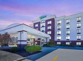 Holiday Inn Express Hotel & Suites Birmingham - Inverness 280, an IHG Hotel โรงแรมที่มีที่จอดรถในเบอร์มิงแฮม