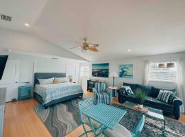 LaLa's Beach House, pet-friendly hotel in New Smyrna Beach