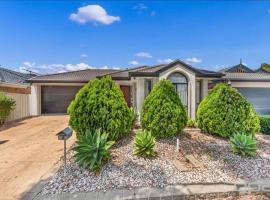 All what your family needs in Melbourne, holiday home in Caroline Springs