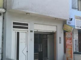 Hostal El Conde, hotell i Tacna