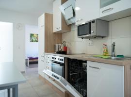Monteuerunterkunft - Flexibel und Modern!- NEU, hotel in Laichingen