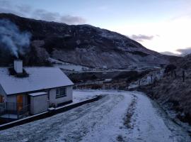 Railway Cottage, villa in Fintown