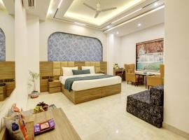 Hotel Armani Suites, hotel near Delhi International Airport - DEL, New Delhi