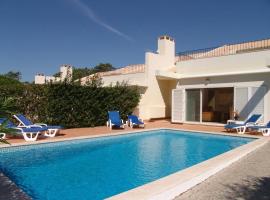 Villa Bonsal - Modern villa in a prime location near the luxury golf courses, hotel in Albufeira