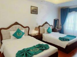 FULL HOUSE Hotel, hotel v destinaci Ðong Thon